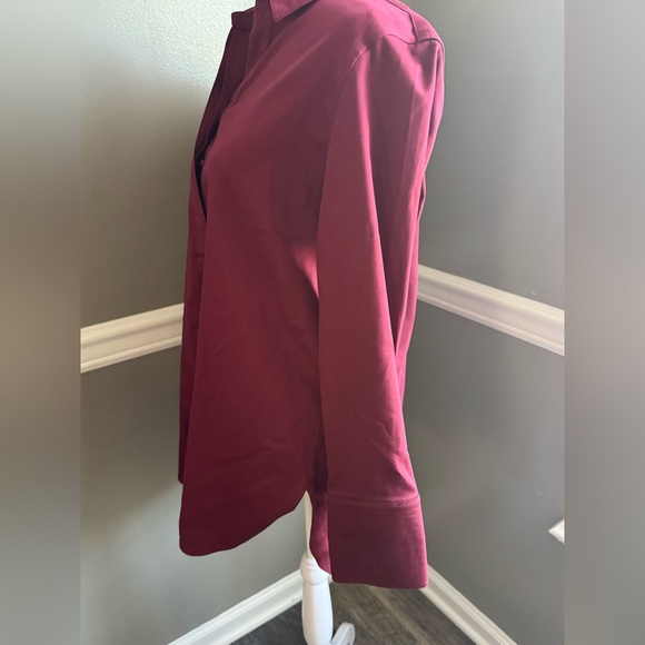 Chico's Maroon Collared Non Iron Chic Stretch Shirt Blouse Size Small 0 - Picture 3 of 7